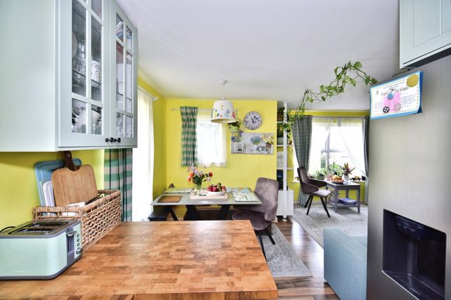 Flat 6 Otham House,, Angelica Square, Kent photo 4
