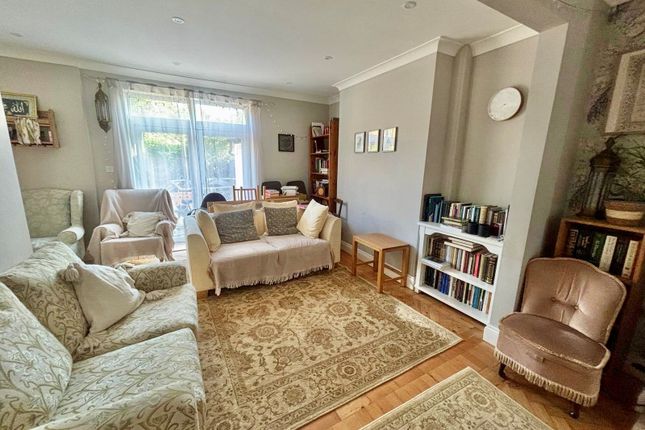 35, Westbury Crescent, OXFORD photo 2
