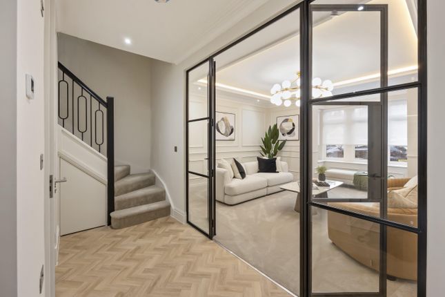 Ronmar, Oxshott photo 2