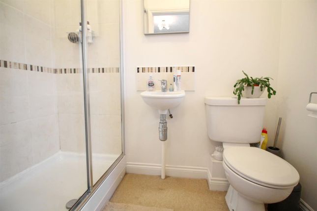 Town house for sale in Edenbridge Crescent, Newcastle Upon Tyne