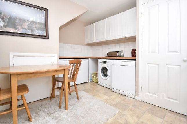 12, Nuxley Road, Belvedere photo 4