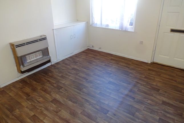 83, Walsall photo 2
