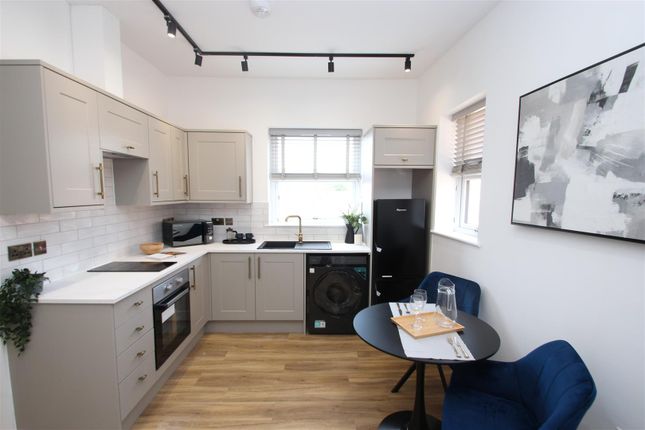Studio 2, 30A, High Street, Rushden photo 4