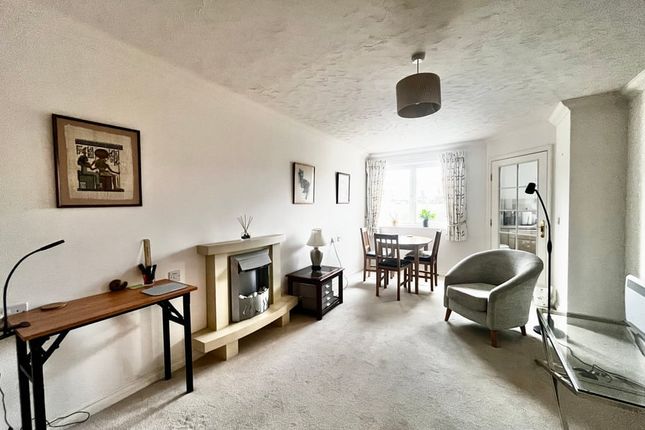 30, Worthington Lodge, Hythe photo 5