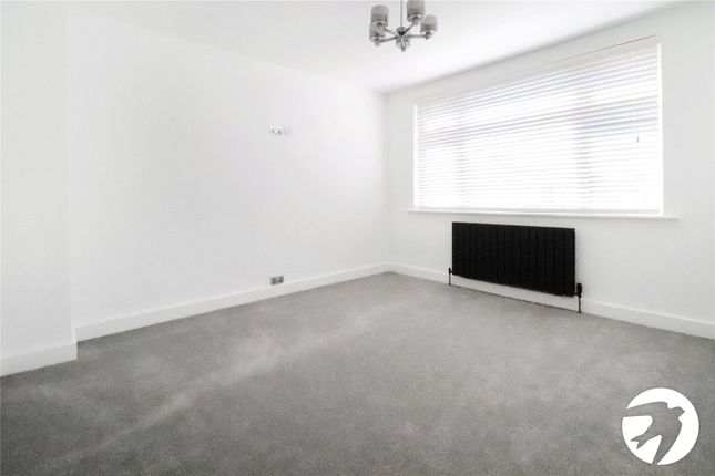 5, Knowle Avenue, Bexleyheath photo 4