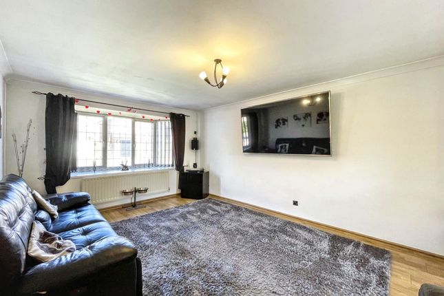 6, Waverley Close, Durham photo 3