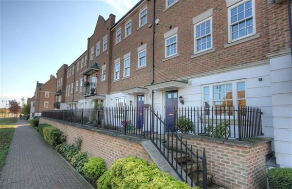 Thumbnail Town house to rent in Tower View, Kings Hill, West Malling