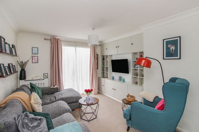 79, Easter Way, Godstone photo 4