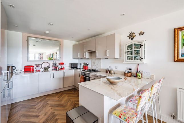 Flat 3, 5, Newlands Place, Seaford photo 4