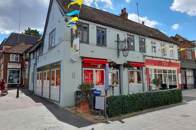 Thumbnail Pub/bar for sale in 21 London Street, Basingstoke