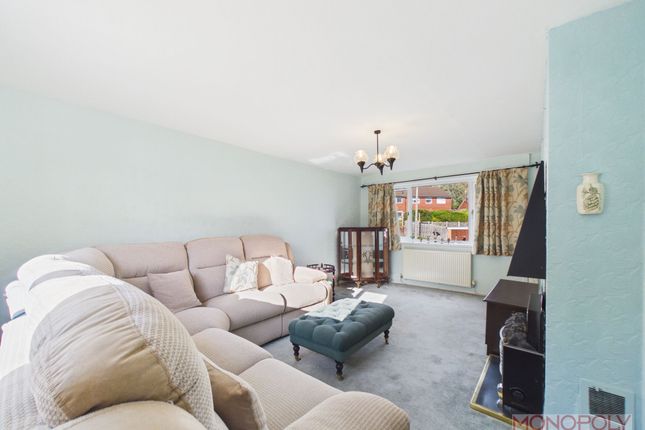 3 Dee Avenue, Wrexham photo 3