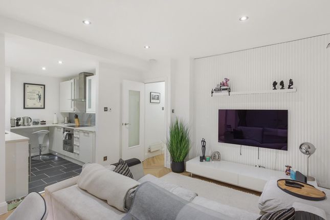 56, Seymour Street, London photo 3