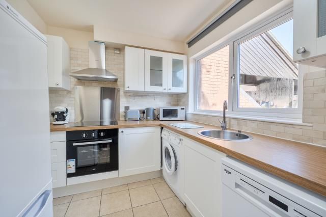 16, Arthur Place, Reading photo 4