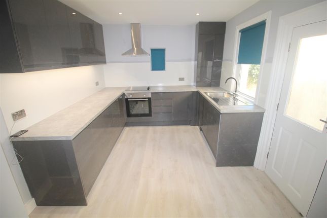 Room 3, 20, Gordon Road, West Sussex photo 3
