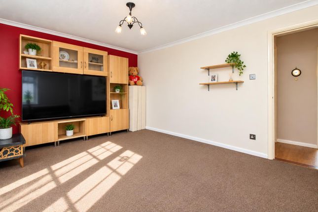 45, Cropwell Bishop, Milton Keynes photo 4