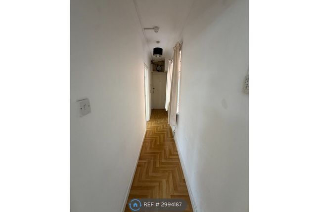 Flat, Uppingham Road, Leicester photo 3
