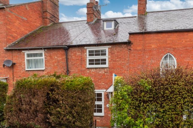 Thumbnail Terraced house to rent in Broughton Road, Banbury