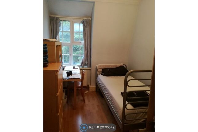 Thumbnail Room to rent in Risley Avenue, London