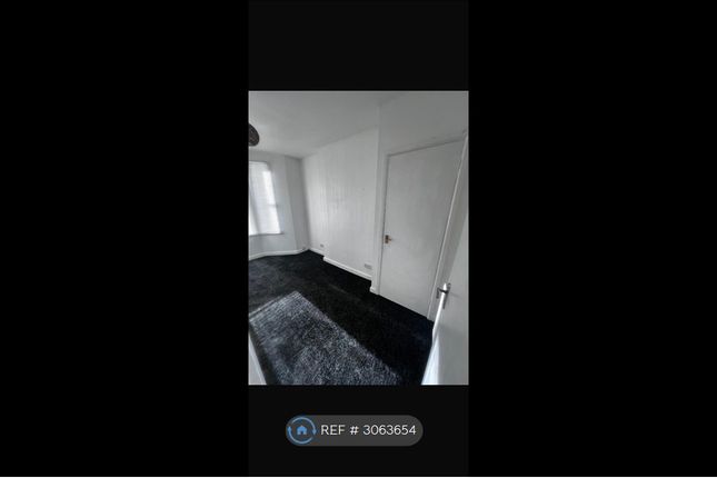 A Grove Road, Luton photo 2