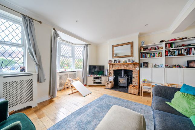 18, Birtley Road, Bramley photo 4