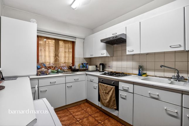 Flat 1, Avenue Lodge, 13, Avenue Road, London photo 3