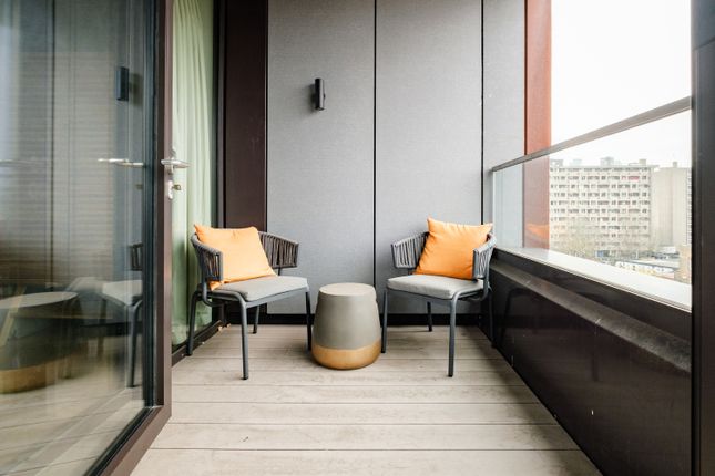 Flat 25, 8, Dawson Street, London photo 3