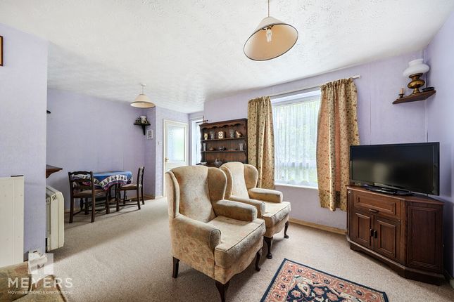15, Airfield Close, Dorchester photo 4