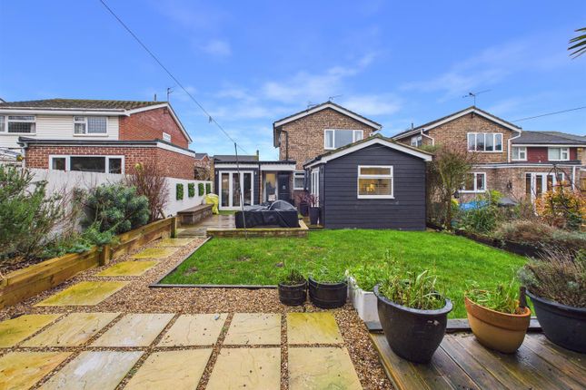 6, Wynford Green, Aylesbury photo 2