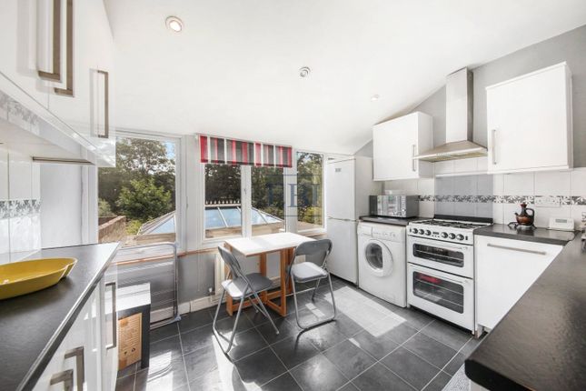 151, Friern Road, London photo 4