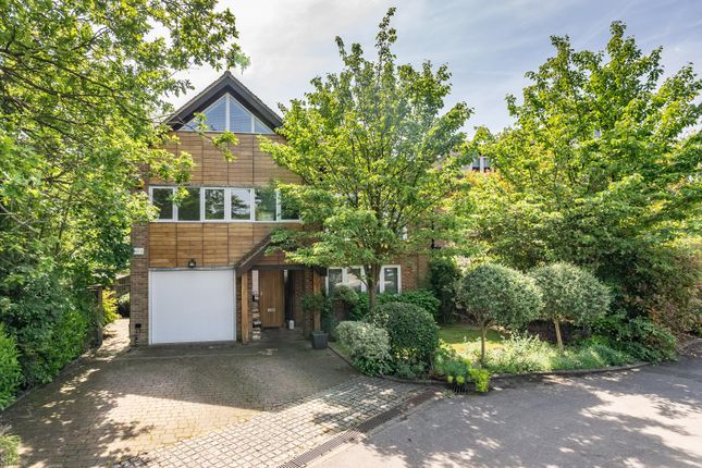 10, Cedar Park Gardens, London photo 2
