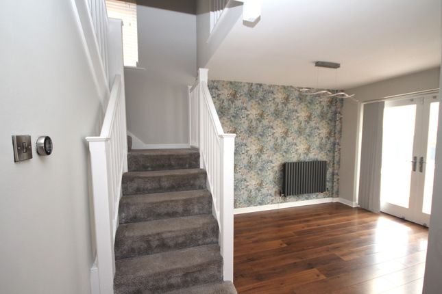 39, Somersby Drive, Bromley Cross, Bolton, Greater Manchester photo 5