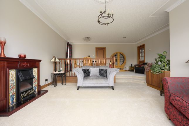 24, The Heathery, Dunfermline photo 4