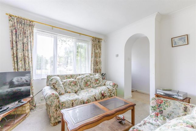 83, Greystoke Drive, Ruislip photo 2