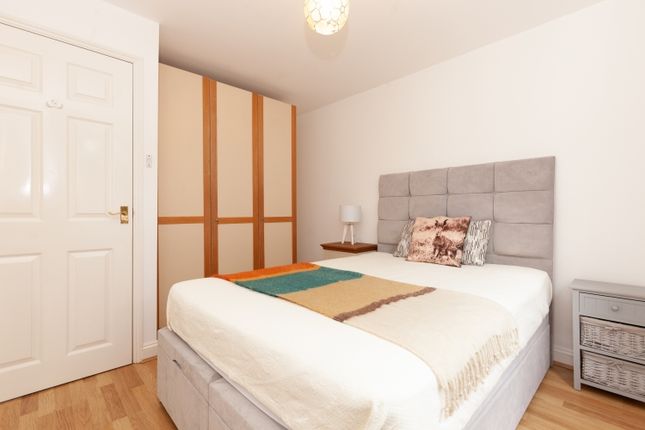 Flat 3, Herschel Court, Herschel Crescent, Oxford photo 3