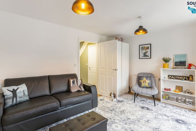 Goldfinch Lane, Hellingly, Hailsham, Hailsham photo 4