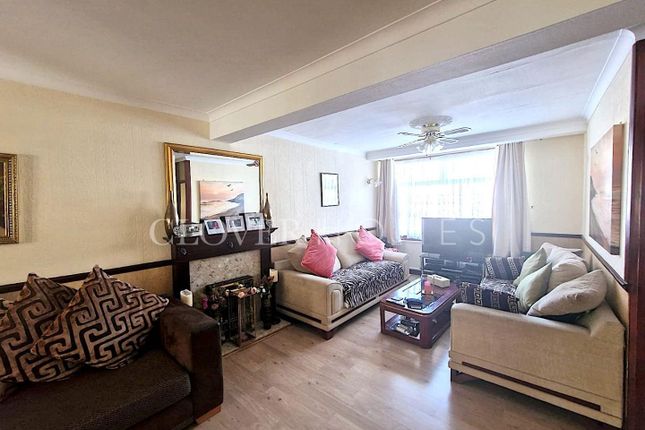 End terrace house for sale in Newbury Avenue, Enfield