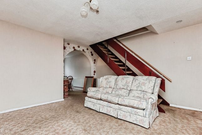 Ponds Close, Wellingborough photo 4