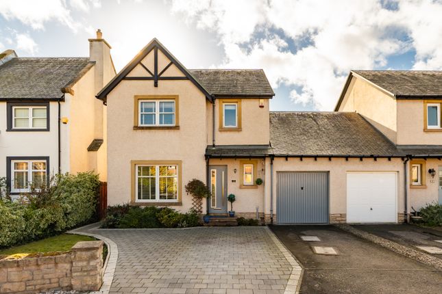 3-bed detached on Thornyhall, Dalkeith, £310,000