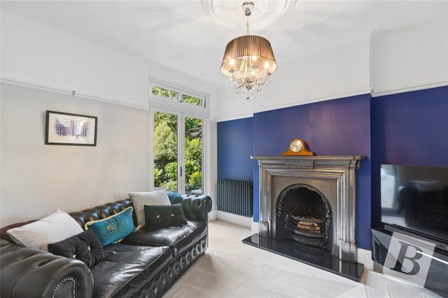256, Brentwood Road, Romford photo 4