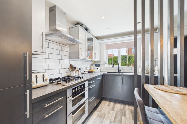 150 Flatts Lane, Calverton, Nottingham photo 4