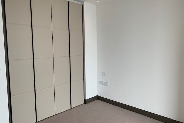 Shared accommodation for sale in 1 Blackfriars Road, London