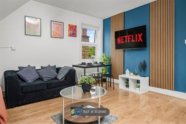 1-bed flat on D Stonard Road, London, £2,500/mo