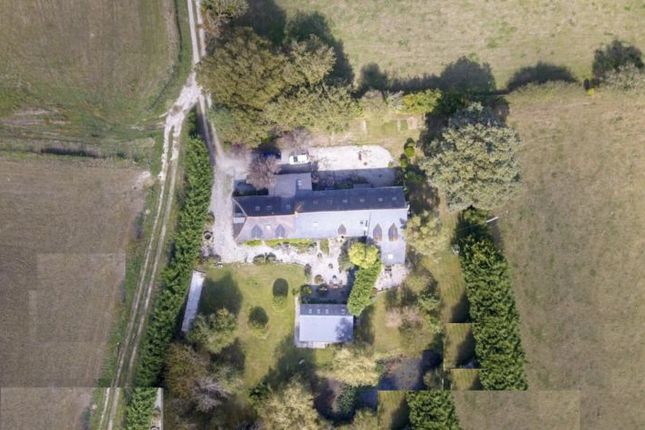 Detached house for sale in Villepot, Pays-De-La-Loire, 44110, France