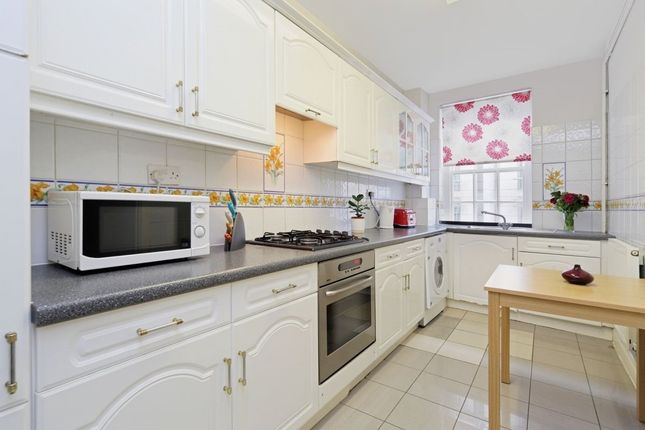 Room To Rent In Great Cumberland Place London W1h Zoopla