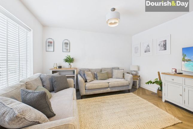 16 St. Oswalds Close, Malpas photo 2