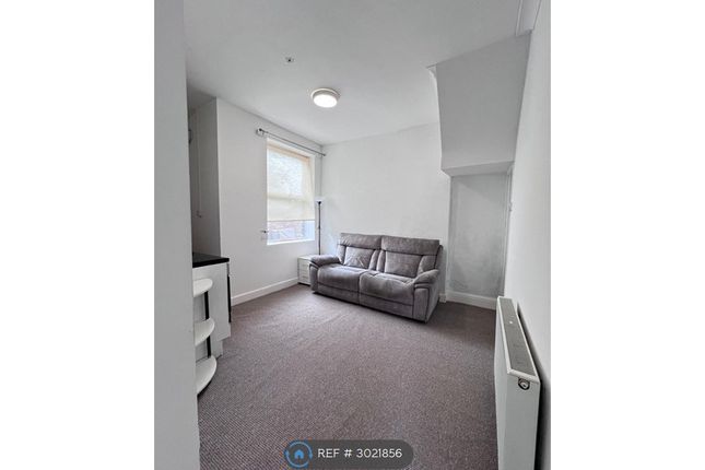 Flat  A Hawthorne Road, Bootle Liverpool, Bootle photo 3