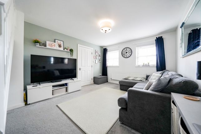 1 Underwood Court, Leicester photo 2