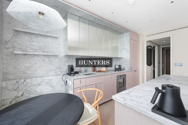 Flat to rent in The Residences, 22 Hanover Square, Mayfair, London