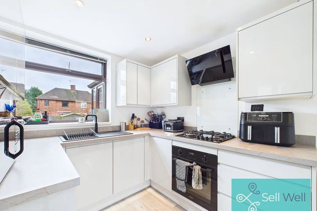 22, Wigsby Avenue, Manchester photo 3