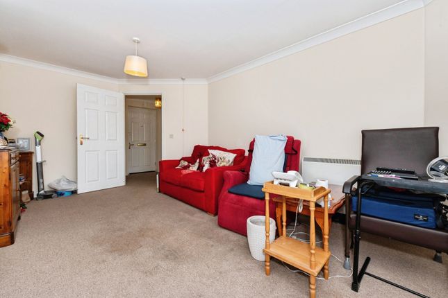 35, Nelson Court, Windmill Hill photo 4